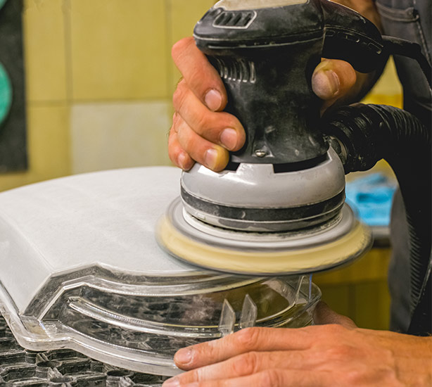 Remplacement des optiques de phares à Toulouse